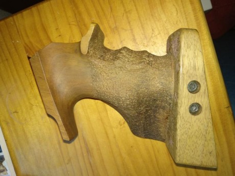 Cacha Morini talla L diestra, en perfecto estado sin modificar. Para Steyr LP 1.
120€ portes a la península 00