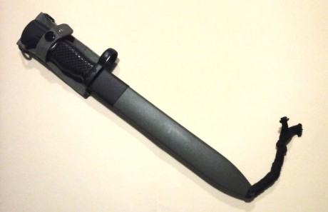 Pues sí, vendo un machete-bayoneta, modelo 1969 para el fusil de asalto CETME C, nuestro entrañable "chopo". 01