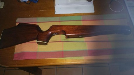 Hola  . Vendo culata de fabricación caserá  ,  no se para que carabina es .  40 € , envio por cuenta del 01