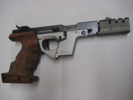 Hola, un amigo me ha pedido que le anuncie esta pistola, pide por ella 1.000 €
y para probar en Santander

Interesados, 01