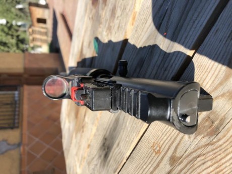 Buenos días.

Vendo todo lo que sale en la fotografía por 150 € + portes.

Tiene marcas de uso, pero todo 00