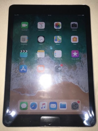 En perfecto estado.
Ipad 6 gen complatible con Apple Pencil , color negro , 128gb de capacidad , wifi. 02