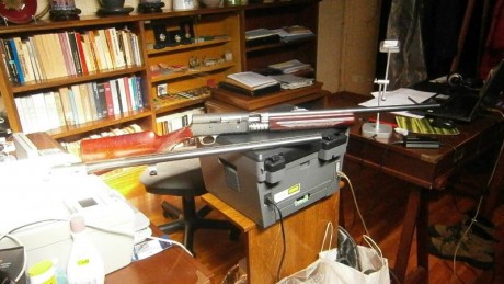 Vendo escopeta FN Browning Auto-5 calibre 12/70, en buen estado.
Con dos cañones, uno para bala y otro 00