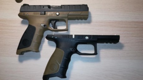 Vendo beretta apx comprada hace 5 meses, vendo porque busco una mas pequeÑa para portar, licencia a o 00