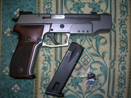 Hola a todos.
Vendo una estupenda pistola Sig Sauer P 226 S.
Es una magnífica pistola de precisión en 10
