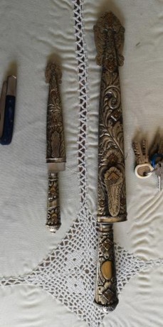 Hola, pues como reza pongo estos 2 hermanos a la venta, cambio. 
Ambos con vaina y mango de alpaca, es 02