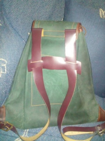 En perfecto estado lo compré el año pasado pensando en darle uso pero no a sido así, como digo nuevo usado 10