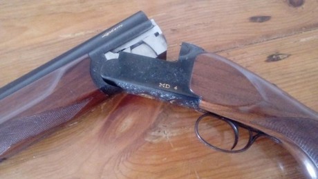 Pues eso, que me he comprado una Beretta 682 y quiero vender mi Lanberri MD4. Cañón de 75 cm, choques 01