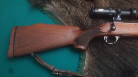 Buenas chavales, vendo rifle marca Sako modelo Stutzen, caja larga en calibre 300 W.M. está NUEVO, se 01