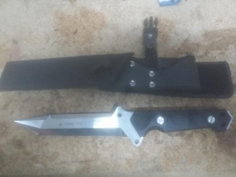 Vendo cuchillo táctico de la marca Puma, admito cambio por Muela Escudero. 130€ 00