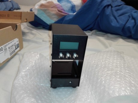 Vendo en perfecto estado cronografo de infrarojo que se puede utilizar en exterior como interior con multiples 12