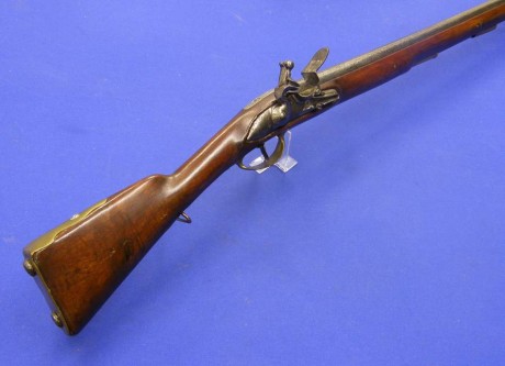 Voy a colocar unas fotos de un arma larga alemana de llave de mecha del siglo XVI. 40