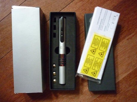 Vendo 10 pen drive de 4 gb nuevos y regalo de puntero laser, el puntero funciona con 3 pilas de boton 01