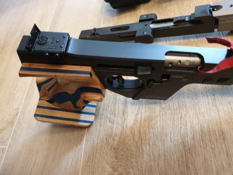 Pistola WALTHER GSP EXPERT con 2 cañones, uno calibre 22 y otro calibre 32. Tiene 3 años, el cañón cal. 01