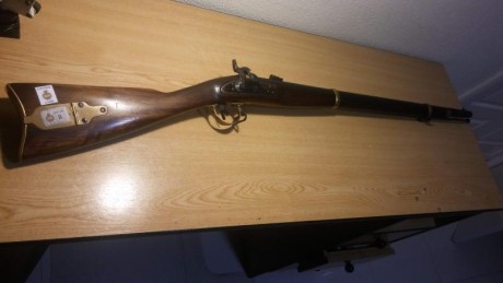 Por dejar la modalidad...
Vendo rifle ZOUAVE 1863 Match (7 estrías), comprado hace dos años, cañón de 01