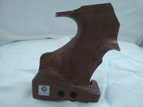 Vendo cacha Steyr LP10 y50,(vale para las 2) talla L.Poco usada practicamente nueva,precio 75 € portes 00