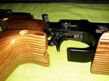 Buenas a todos,
He decidido hacer una review de esta carabina, ya que poco o nada se sabe de ella, ya 60