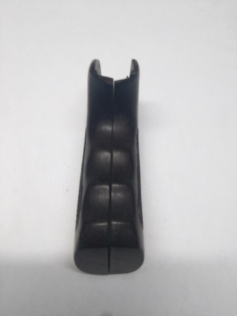 Busco cachas para revolver S&W 686 de 4 pulgadas cal.357 10