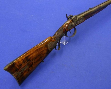 Voy a colocar unas fotos de un arma larga alemana de llave de mecha del siglo XVI. 150