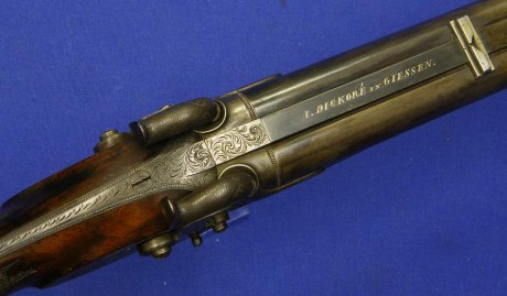 Voy a colocar unas fotos de un arma larga alemana de llave de mecha del siglo XVI. 162