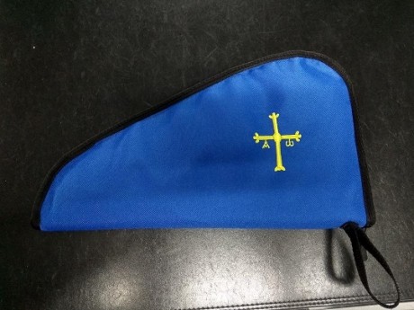 Hola, vendo esta funda que realice hace poco, me equivoque en la bandera de España que quería el dueño, 01