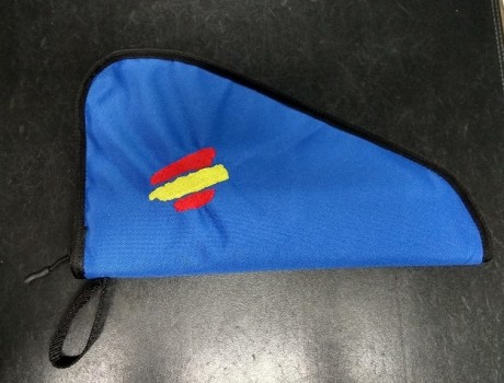 Hola, vendo esta funda que realice hace poco, me equivoque en la bandera de España que quería el dueño, 00
