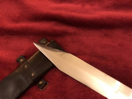 Vendo espada Gladius Pompeii fabricada por Windlass-Marto, mide 69,5 cm y esta hecha de acero. Espiga 11