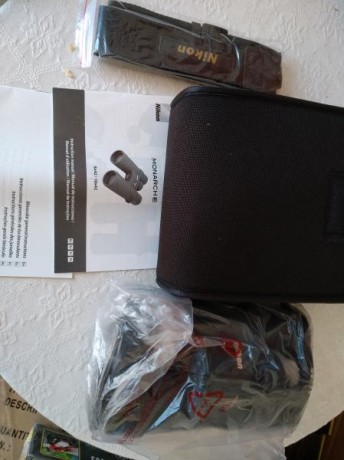 Hola, vendo estos prismáticos de reconocido prestigio nuevos y con garantía. Proceden de un stock de tienda 01