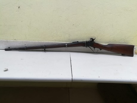 Hola. Un amigo del Club Principado de Oviedo me pide que le anuncie la venta de este rifle. Es un Sharp 10