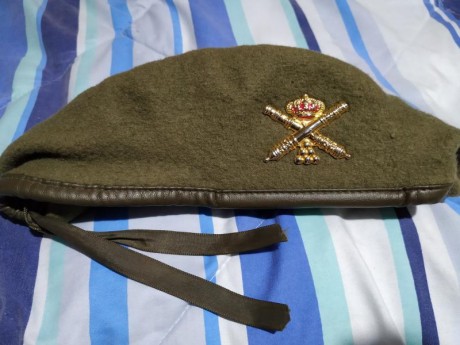 Perfecto estado muy poco uso, lo entrego con varias camisas y corbatas a estrenar ademas de su maleta 02
