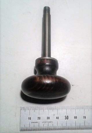 Vendo este champiñón o soporte palmar para carabina o rifle de avancarga.
El pomo es de madera de haya 00