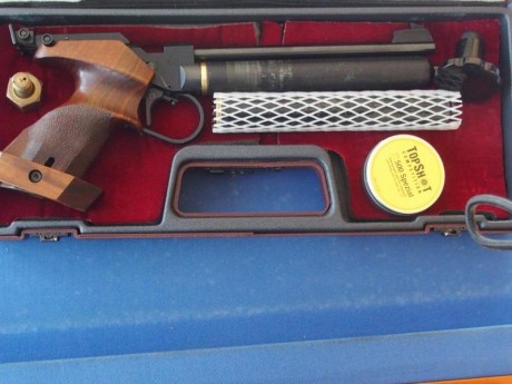 Vendo pistola Walther CP2 de CO2 con cacha mediana funcionando perfectamente. Ha sido la gran competidora 00