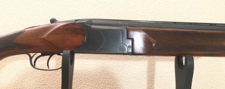 Vendo escopeta superpuesta  ,expulsora una y tres estrellas, calibre 12/70 de 71 de cañón y muy bien conservada.
Cromo 00