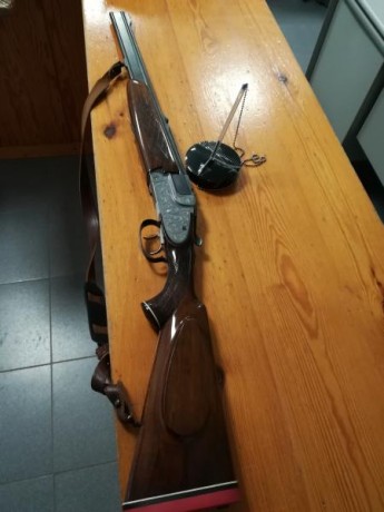 En mi periplo por buscar una de estas armas me he tropezado con este nuevo modelo del que aun no hay mucha 141