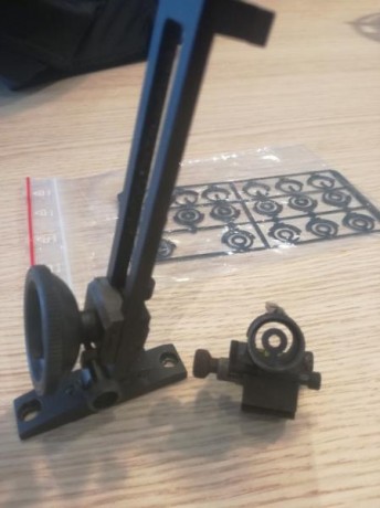 Los quité de un rifle gibbs y no les doy uso.Los vendo en conjunto por 200 euros con un juego de insertos 00