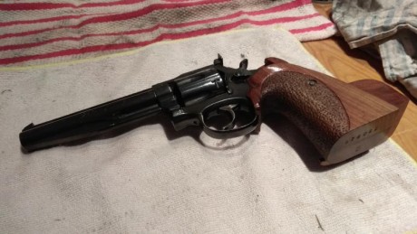 vendo tres armas cortas por dejar afición. Son: Pardini Hp32, Tanfoglio 9mm, revolver Llama Olympic 00