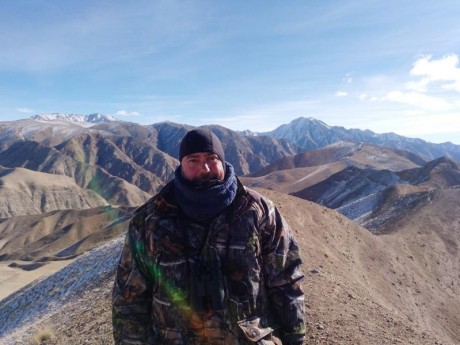 Buenas tardes a todos los foreros :

Fue en marzo cuando concrete y cerré mi sueño , cazar un Ibex en 02