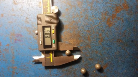 Hola,para la recarga de 9mm fundo plomo y siempre me emploma el cañon. Las recalibro y engraso a 356.veo 161