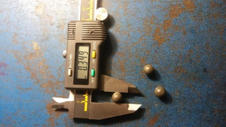 Hola,para la recarga de 9mm fundo plomo y siempre me emploma el cañon. Las recalibro y engraso a 356.veo 160