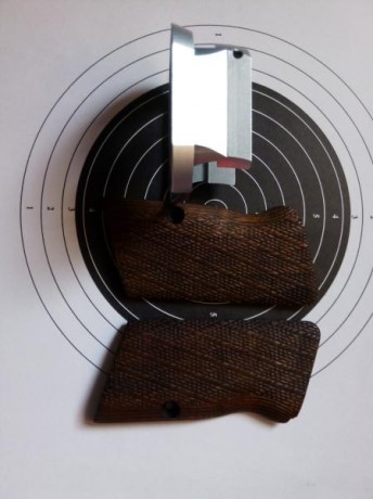 Hola
Vendo Cachas originales de madera de Tanfoglio Limited Custom HC, muy buen estado.
Su precio: 29 01