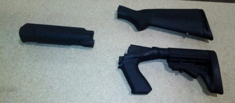 Hola, vendo escopeta de corredera MOSSBERG con dos cañones, uno liso y el otro estriado especial para 31