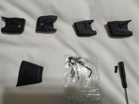 Pongo a la venta diverso material para Glock que he ido acumulando y que no utilizo,todo nuevo ,como nuevo 22