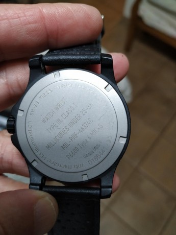 Vendo reloj usado en perfecto estado,de la reconocida y durisima marca TRASER DE TRITIO H3 MODELO P6600 01