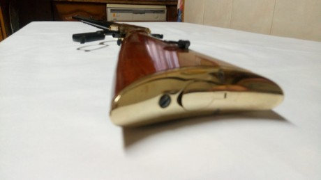 Hola a todos:
Un compañero de club me ha pedido que le anuncie la venta de este precioso rifle.
Henry 01