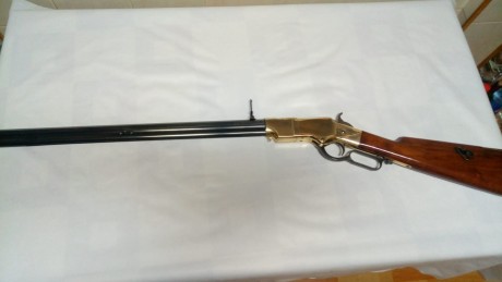 Hola a todos:
Un compañero de club me ha pedido que le anuncie la venta de este precioso rifle.
Henry 00