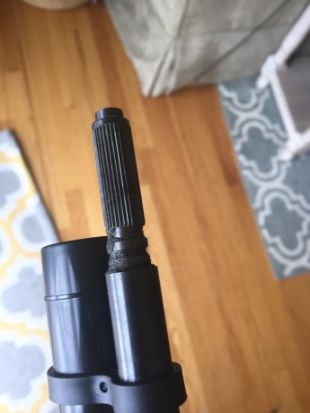 Hola, voy a comprar un supresor de sonido y querria asegurarme que tipo de rosca es la que tiene el cañon, 40