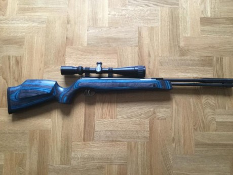 Vendo carabina   Weihrauch modelo HW97K   laminada en color azul. Calibre 4,5 La compre nueva en Armeria 11