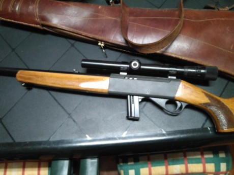 Vendo carabina Anschutz semiautomatica impecable estado con un visor 3 a 6 x24 y funda el visor no es 01
