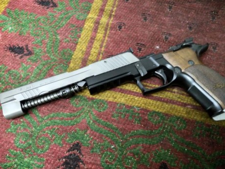 Vendo Sig Sauer P 226 X Five AL SO 5", la aligerada, peso 1030g.
Disparador ajustable entre 1 y 1,600 40