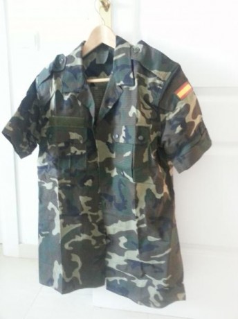 30€ las dos prendas envio incluido por mensajeria.

Chaqueton intemperie+camisa 02